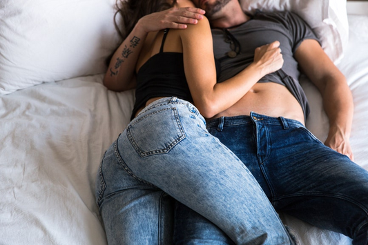 Så får du en hetare relation med feromonparfym